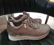 Shoes size 40