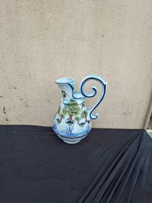 Blue washing bassin pitcher postage possible