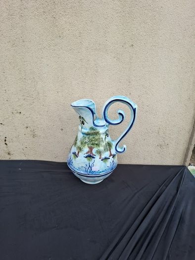 Blue washing bassin pitcher postage possible