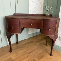 Vintage dressing table