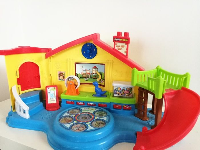 little people musical chairs