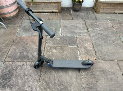 Kids Segway Ninebot electric scooter -not charging-