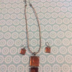 Necklace and earring set