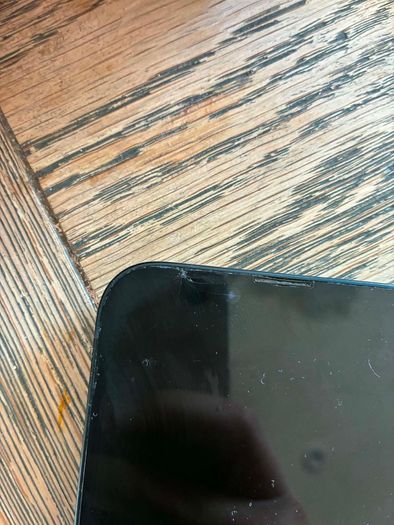 iPhone 14 midnight blue