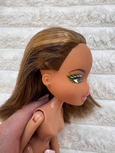 Bratz Doll Funk Out Fianna Original 1st Release The head creaks when it moves Used Please see photos