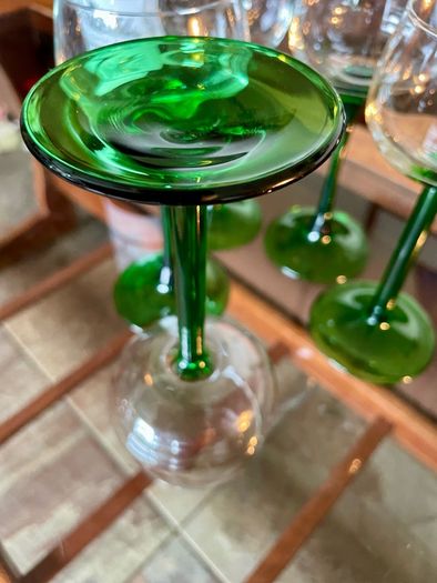 Classic Emerald Green Long Stem Wine Glasses made in France