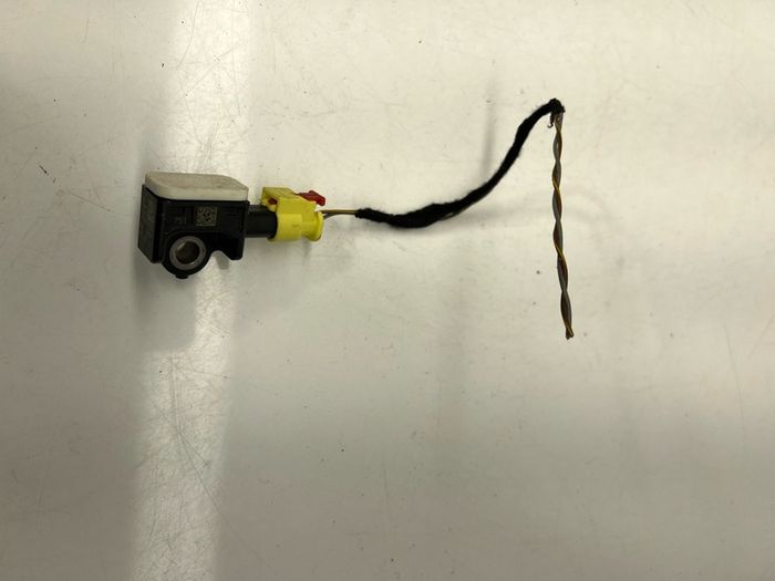 Audi A6 A7 4G C7 rear crash sensor 4H0959643 airbag sensor A2l4b6s