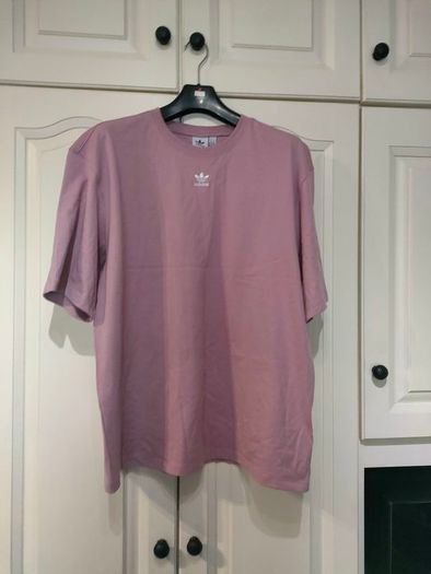 Adidas tshirt boyfriend fit size 14 BNWT postage included