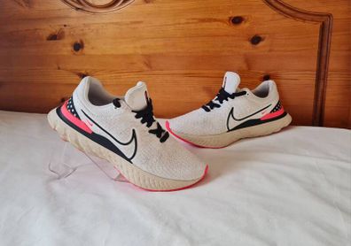 2022 nike react infinity flyknit 3 Size 7.5 eu 42 white/pink in excellent condition