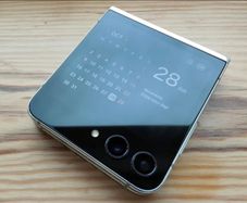 Samsung Z Flip 5