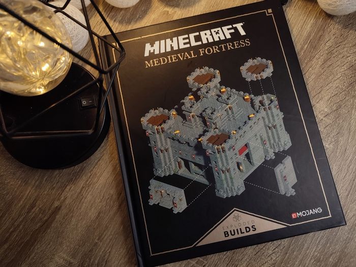Minecraft ! Exploded Builds ! Medieval Fortress ! An Official Minecraft Book ! Hardcover ! 2016 ! by Egmont Books !