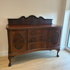 mahogany, Georgian-revival/Queen Anne style sideboard