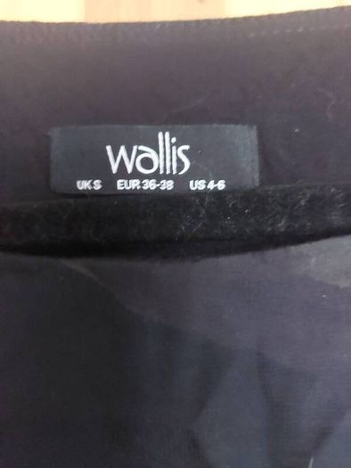 Wallis floral handkerchief top (free post)