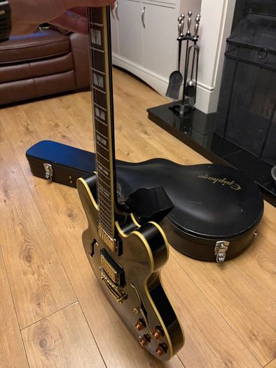 Epiphone Sheraton (Gibson) With Hard Case