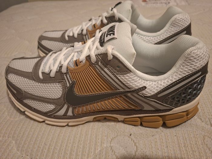 Mens shoes