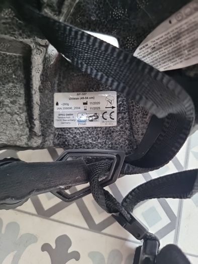 Bicycle helmet