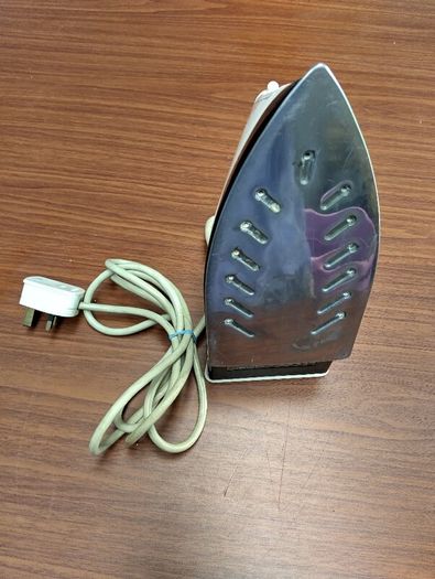 Steam iron