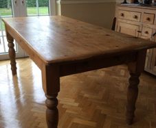 Pine kitchen table