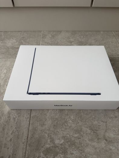Apple Macbook Air