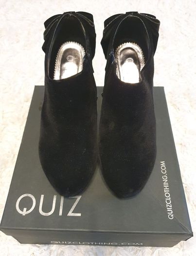 Fabulous Black Bow Shoes