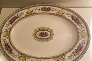 WEDGWOOD Columbia 13.75 inch platter