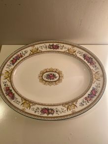 WEDGWOOD Columbia 13.75 inch platter