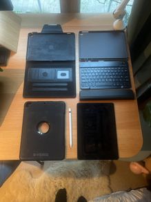 iPad Air 3 (64GB) + Apple Pencil + 3 Cases