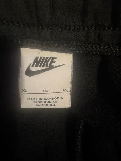 Nike black skinny ladies joggers size XL UK18 EU46 Postage included