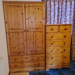 solid pine Chest of drawers