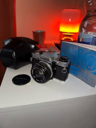 Olympus OM10 35mm Film Camera with Zuiko 50mm f1.8 fully working