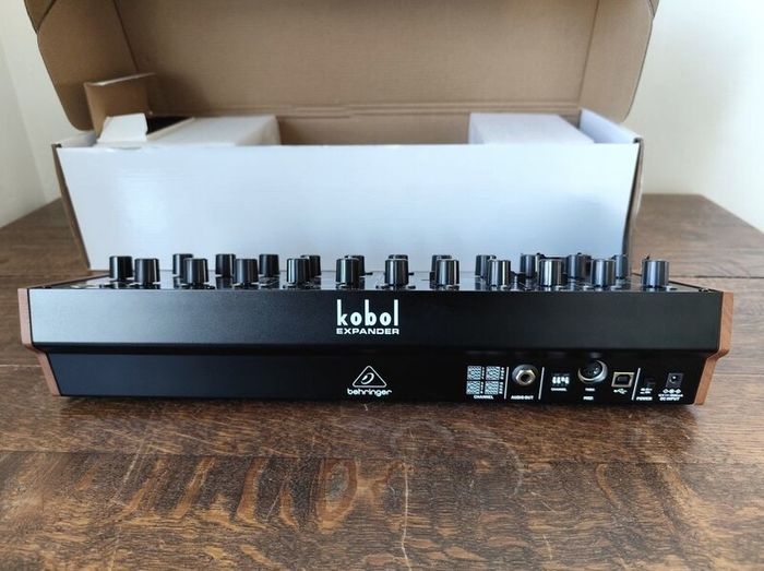 Behringer Kobol