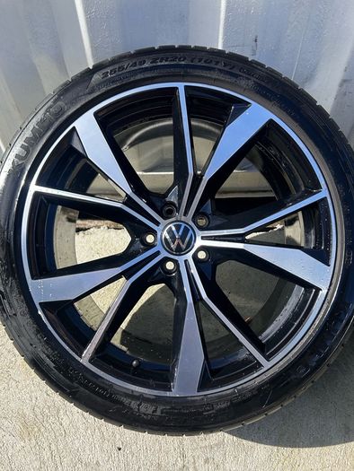Genuine Volkswagen R-Line Misano 20" Alloy Wheels