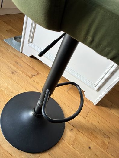 Green Bar Stool / Barstool