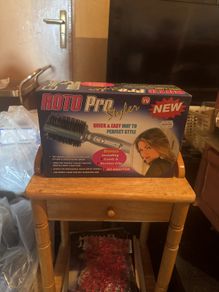 Brand new boxed and unused hair styler