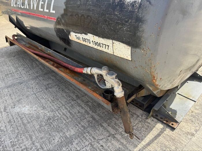 Spartan 6000L / 1500 gal steel fuel tank