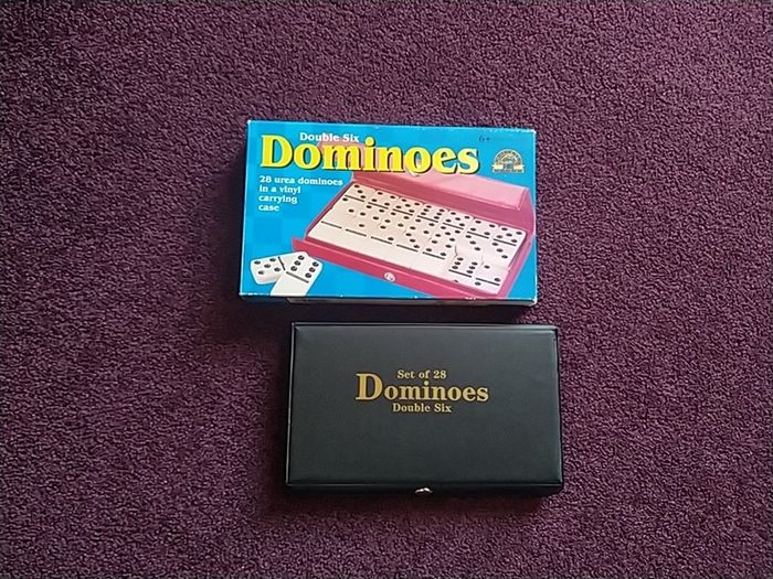 Dominoes