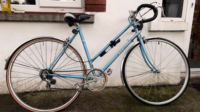 Raleigh road bike vintage excellent condition
