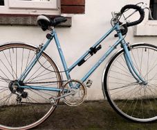 Raleigh road bike vintage excellent condition
