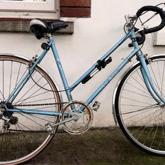 Raleigh road bike vintage excellent condition