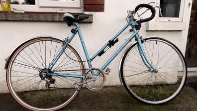 Raleigh road bike vintage excellent condition