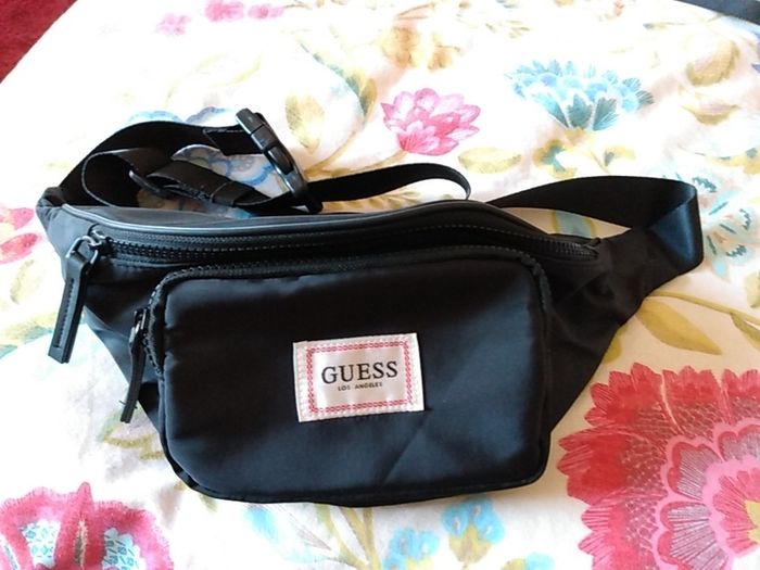 Guess Bumbag bnwt