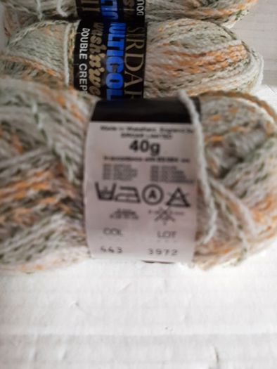 new vintage crepe wool knitting/crochet/crafts