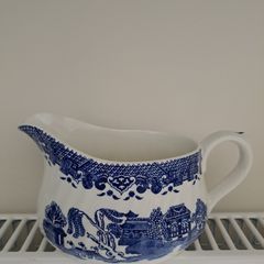 Barratts of Staffordshire willow jug