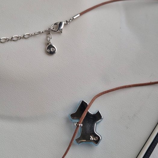 Swarovski crystal blue dog corded necklace very good condition