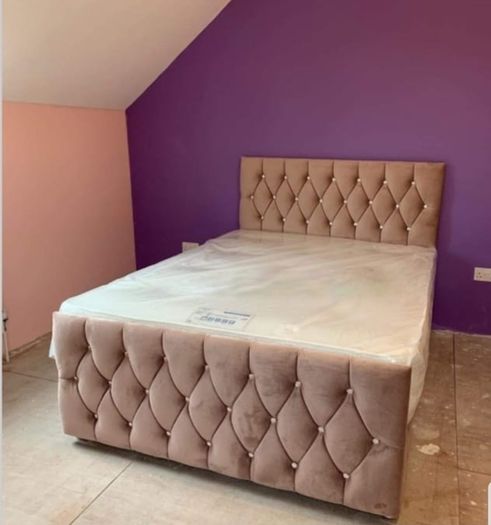 New Stylish single ,Double 4ft, 4ft6, King 5ft And 6ft Superking Sizes Divan Beds Instock. Drawers And Optional Tufted Mattresses Available. Free Delivery