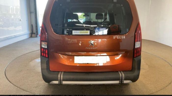 Peugeot Rifter taxi spec WAV, 6 seater LWB