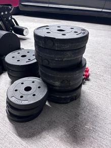 Set of adjustable dumbbells