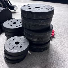 Set of adjustable dumbbells