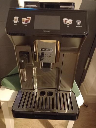 Delonghi Eletta Explore ECAM450.86.T Smart Bean to Cup Coffee Machine