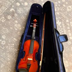Primavera 3/4 violin bow and case